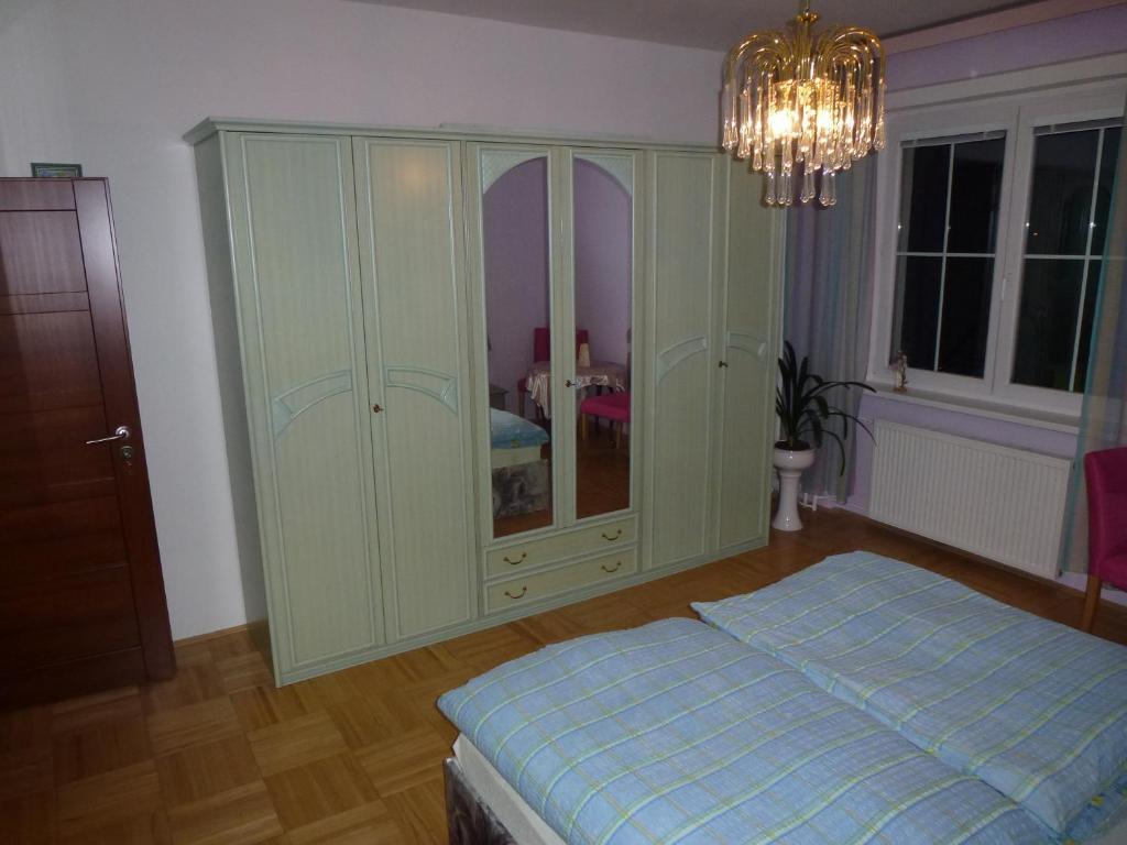 Pension Rak Karlovy Vary Exterior photo