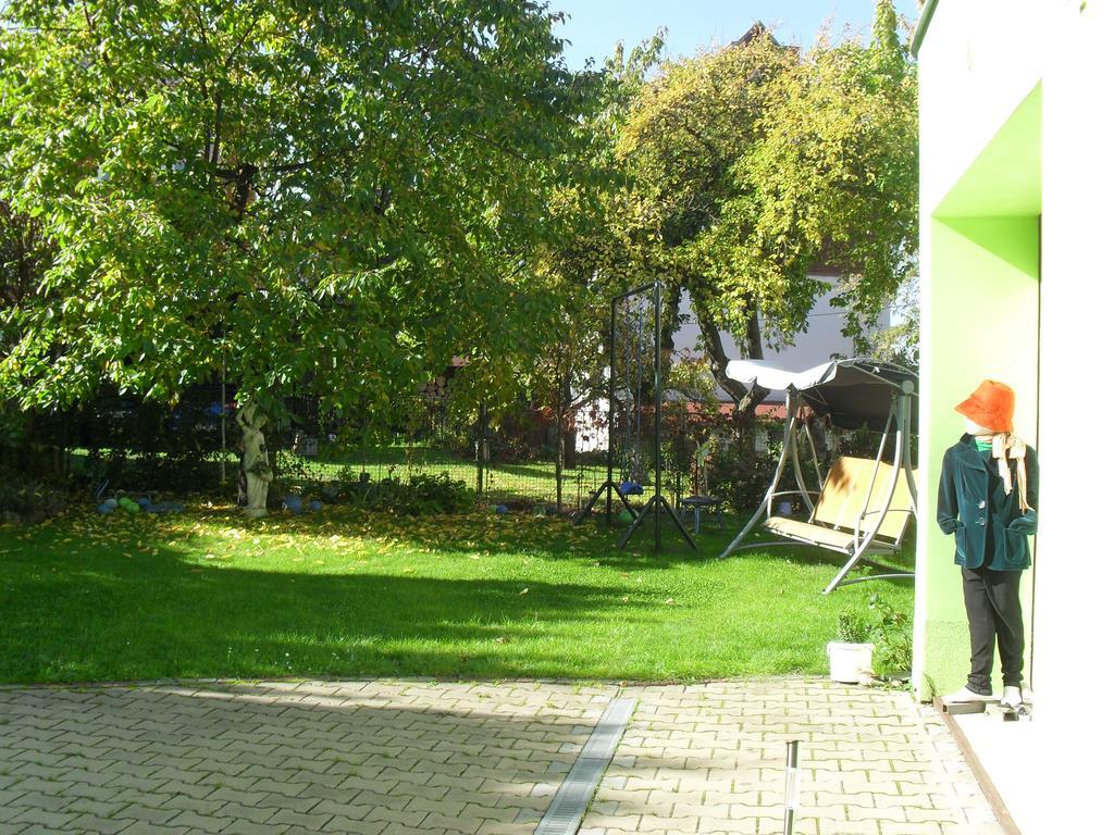 Pension Rak Karlovy Vary Exterior photo